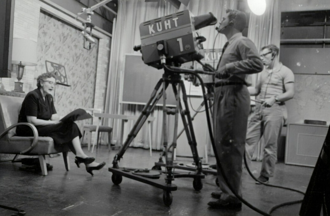 television studio lights
