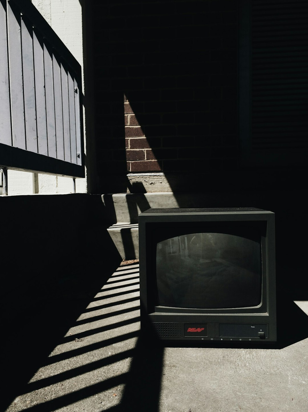 old black and white tv